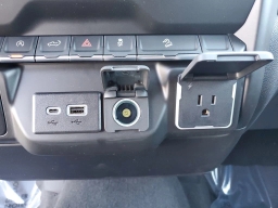 Chevrolet Silverado 1500 Custom Trail Boss 4WD Crew Cab 157" 2026