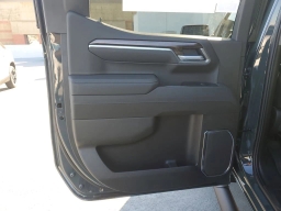 Chevrolet Silverado 1500 LT Trail Boss 4WD Crew Cab 157" 2026