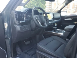 Chevrolet Silverado 1500 LT Trail Boss 4WD Crew Cab 157" 2026