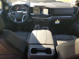 Chevrolet Silverado 1500 LT Trail Boss 4WD Crew Cab 157" 2026