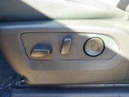 Chevrolet Silverado 1500 LT Trail Boss 4WD Crew Cab 157" 2026