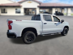 Chevrolet Silverado 1500 LT Trail Boss 4WD Crew Cab 157" 2026