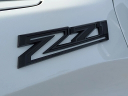 Chevrolet Silverado 1500 LT Trail Boss 4WD Crew Cab 157" 2026