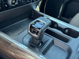 Chevrolet Silverado 1500 LT Trail Boss 4WD Crew Cab 147" 2026