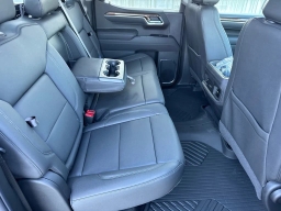 Chevrolet Silverado 1500 LT Trail Boss 4WD Crew Cab 157" 2026