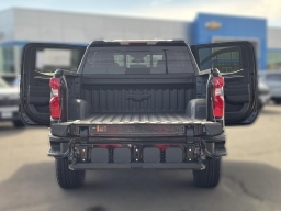 Chevrolet Silverado 1500 LT Trail Boss 4WD Crew Cab 157" 2026