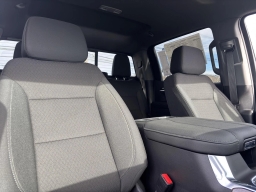 Chevrolet Silverado 1500 LT Trail Boss 4WD Crew Cab 157" 2026