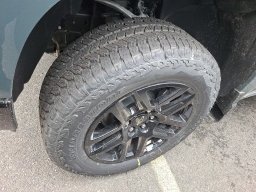 Chevrolet Silverado 1500 LT Trail Boss 4WD Crew Cab 157" 2026