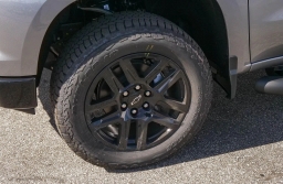 Chevrolet Silverado 1500 LT Trail Boss 4WD Crew Cab 147" 2026