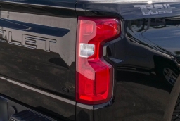 Chevrolet Silverado 1500 LT Trail Boss 4WD Crew Cab 157" 2026