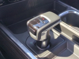 Chevrolet Silverado 1500 LT Trail Boss 4WD Crew Cab 157" 2026