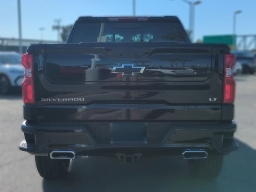 Chevrolet Silverado 1500 LT Trail Boss 4WD Crew Cab 157" 2026