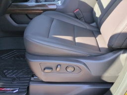 Chevrolet Silverado 1500 LT Trail Boss 4WD Crew Cab 157" 2026