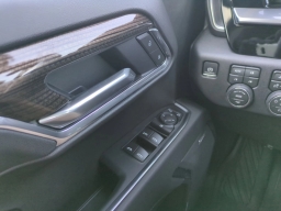 Chevrolet Silverado 1500 LT Trail Boss 4WD Crew Cab 157" 2026