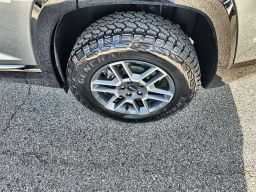 GMC Terrain AWD AT4 4dr 2026