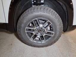 GMC Terrain AWD AT4 4dr 2026