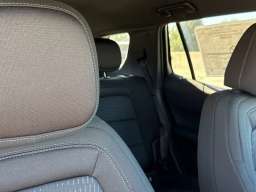 Chevrolet Equinox FWD LT 4dr 2026