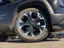 Chevrolet Equinox AWD LT 4dr 2026