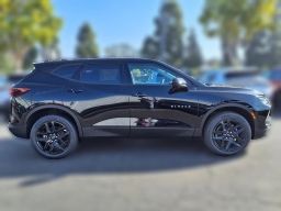 Chevrolet Blazer LT FWD 4dr 2026