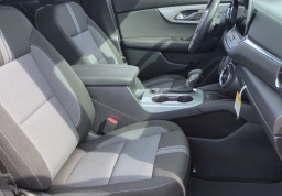 Chevrolet Blazer LT FWD 4dr 2026