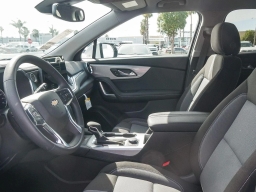 Chevrolet Blazer LT FWD 4dr 2026