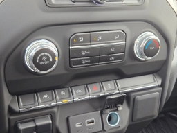 GMC Sierra 1500 Pro 4WD Reg Cab 140" 2025