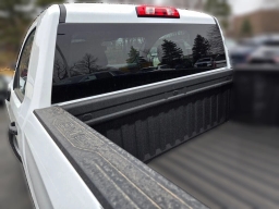 GMC Sierra 1500 Pro 4WD Reg Cab 140" 2026