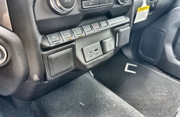 GMC Sierra 1500 Pro 4WD Reg Cab 126" 2026
