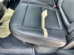 GMC Sierra 1500 SLT 2WD Crew Cab 147" 2026