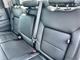 GMC Sierra 1500 SLT 2WD Crew Cab 147" 2026