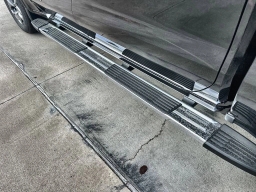 GMC Sierra 1500 SLT 2WD Crew Cab 147" 2026