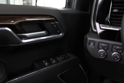 GMC Sierra 1500 SLE 4WD Crew Cab 157" 2026