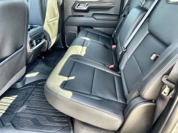 GMC Sierra 1500 SLT 4WD Crew Cab 157" 2026