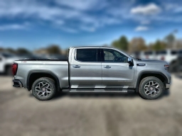GMC Sierra 1500 SLT 4WD Crew Cab 147" 2026