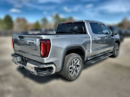 GMC Sierra 1500 SLT 4WD Crew Cab 147" 2026