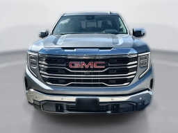 GMC Sierra 1500 SLT 4WD Crew Cab 147" 2026