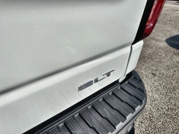 GMC Sierra 1500 SLT 4WD Crew Cab 157" 2026