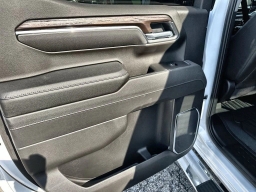 GMC Sierra 1500 SLT 4WD Crew Cab 157" 2026