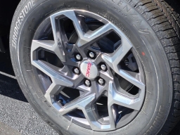 GMC Sierra 1500 SLT 4WD Crew Cab 147" 2026