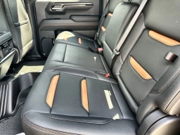 GMC Sierra 1500 AT4 4WD Crew Cab 157" 2026