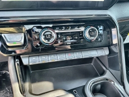 GMC Sierra 1500 AT4 4WD Crew Cab 157" 2026