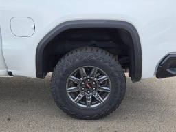 GMC Sierra 1500 AT4X 4WD Crew Cab 147" 2025