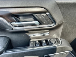 GMC Sierra 1500 Denali 4WD Crew Cab 157" 2026