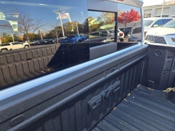 GMC Sierra 1500 Denali 4WD Crew Cab 157" 2026