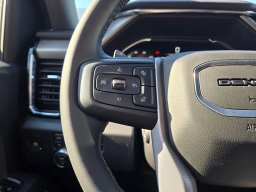 GMC Sierra 1500 Denali 4WD Crew Cab 157" 2026