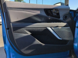 Cadillac OPTIQ Luxury 4dr w/1SC 2026