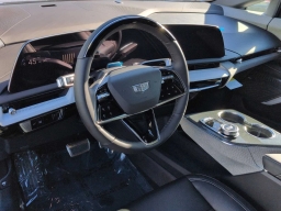 Cadillac OPTIQ Luxury 4dr w/1SC 2026