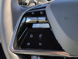 Cadillac OPTIQ Luxury 4dr w/1SC 2026