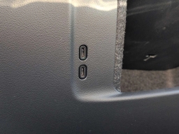 Cadillac OPTIQ Luxury 4dr w/1SC 2026