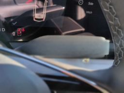 Cadillac OPTIQ Luxury 4dr w/1SC 2026